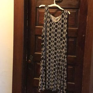 Black and White Sleeveless Dress